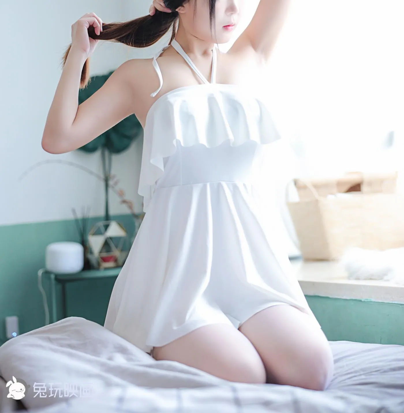 御子Yumiko – NO.06 御子的白裙 [47P]插图1